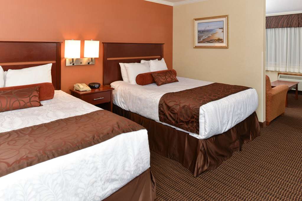Best Western Plus Landmark Inn - photo 21
