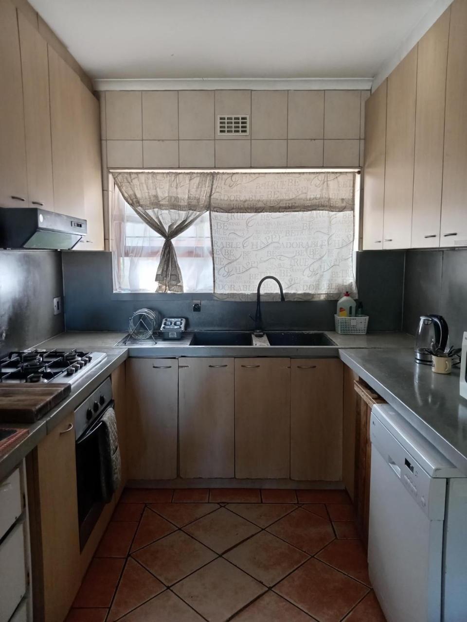 9 on Samuel - last minute hotel in Cape Town