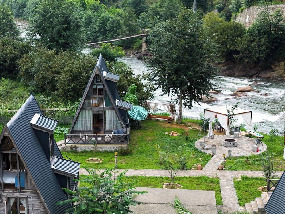 Yesil Dus Bungalov — Findikli