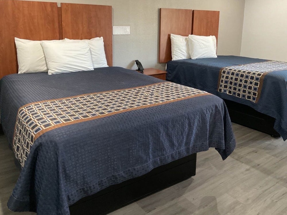 Americas Best Value Inn Putnam - photo 6