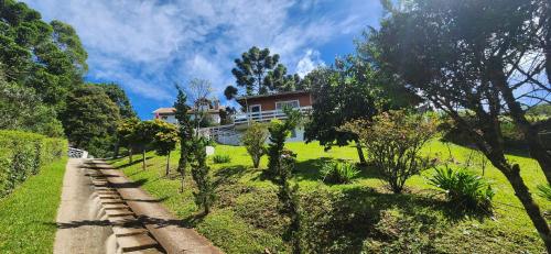 Casa linda e muito aconchegante em Campos do Jordão — 4-Star Luxury Hotel in Campos Do Jordao, Brasil