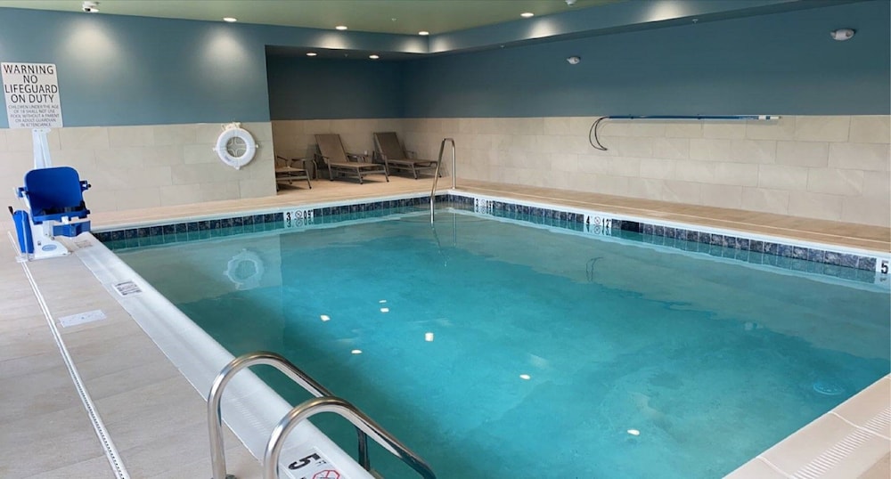 Holiday Inn Express & Suites Carlisle Southwest I 81 by IHG - photo 23