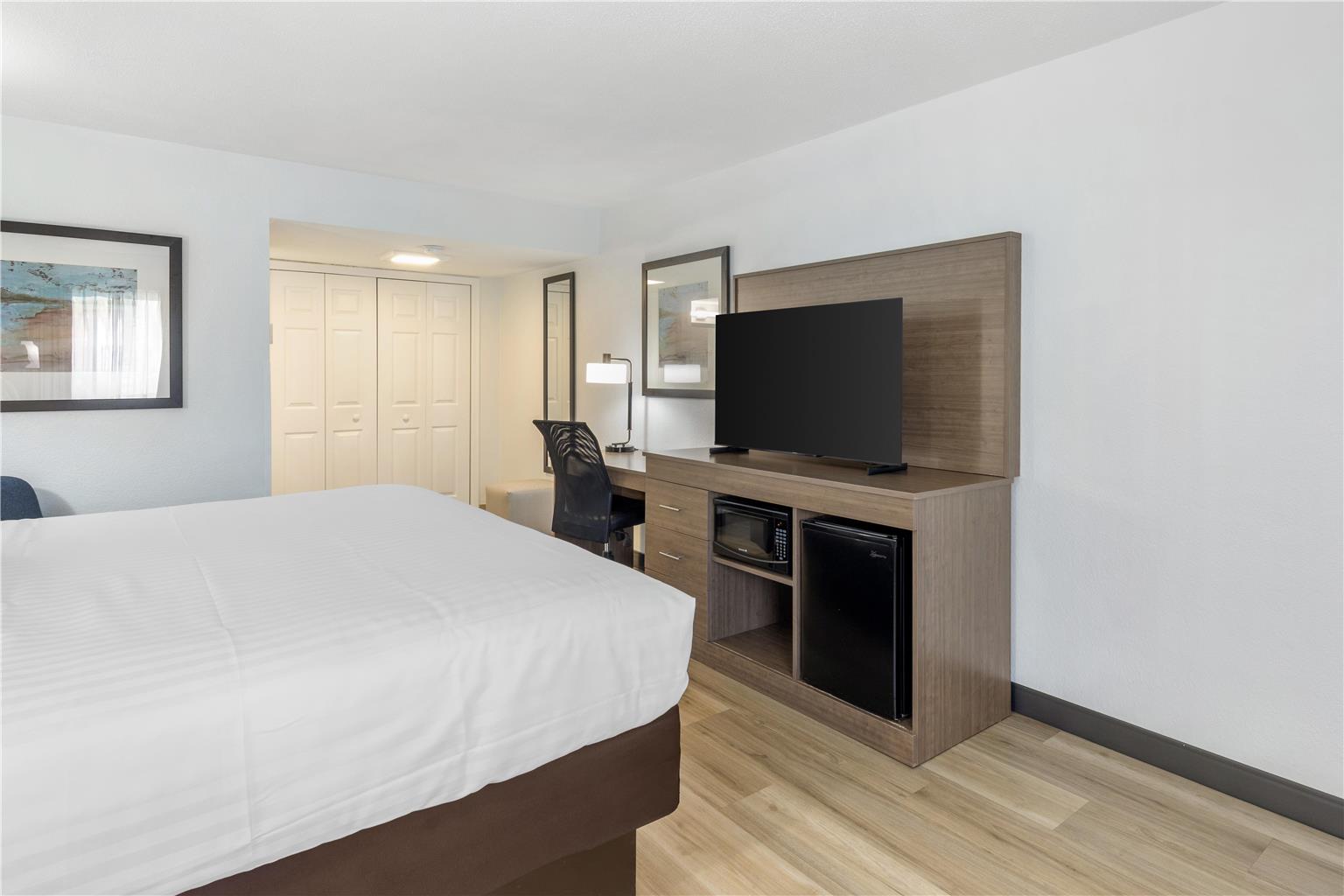 Best Western Palm Beach Lakes - photo 42