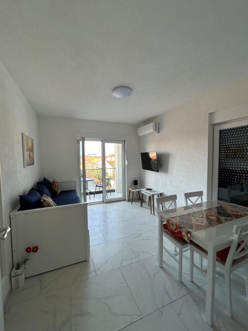 Apartmani Aida in Vodice, Croatia