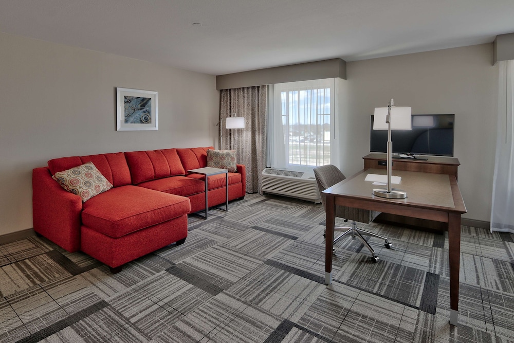 Hampton Inn & Suites Artesia - photo 7