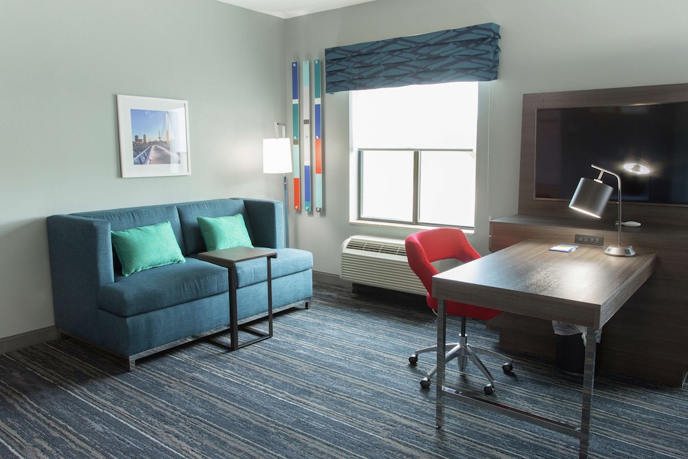 Hampton Inn & Suites Ankeny - photo 18