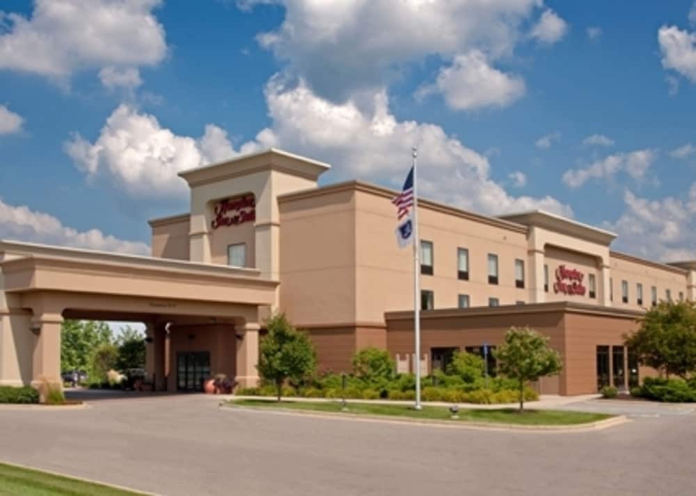 Hampton Inn & Suites Grand Rapids Airport 28th St - photo 30