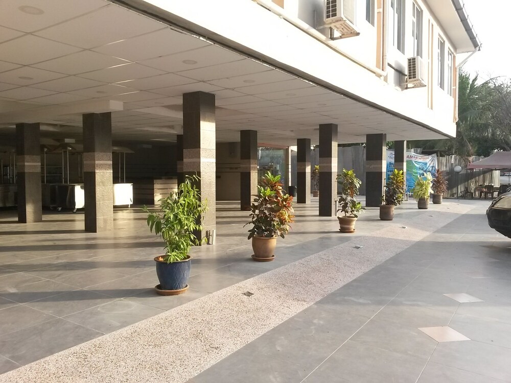 Tomato Hotel - last minute hotel in Kuah