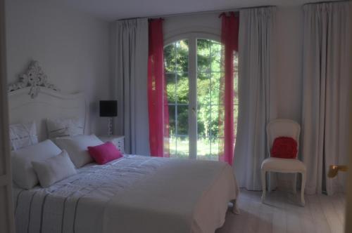 Caterina.C B&B — 4-Star Luxury Hotel in Val Della Torre, Italy