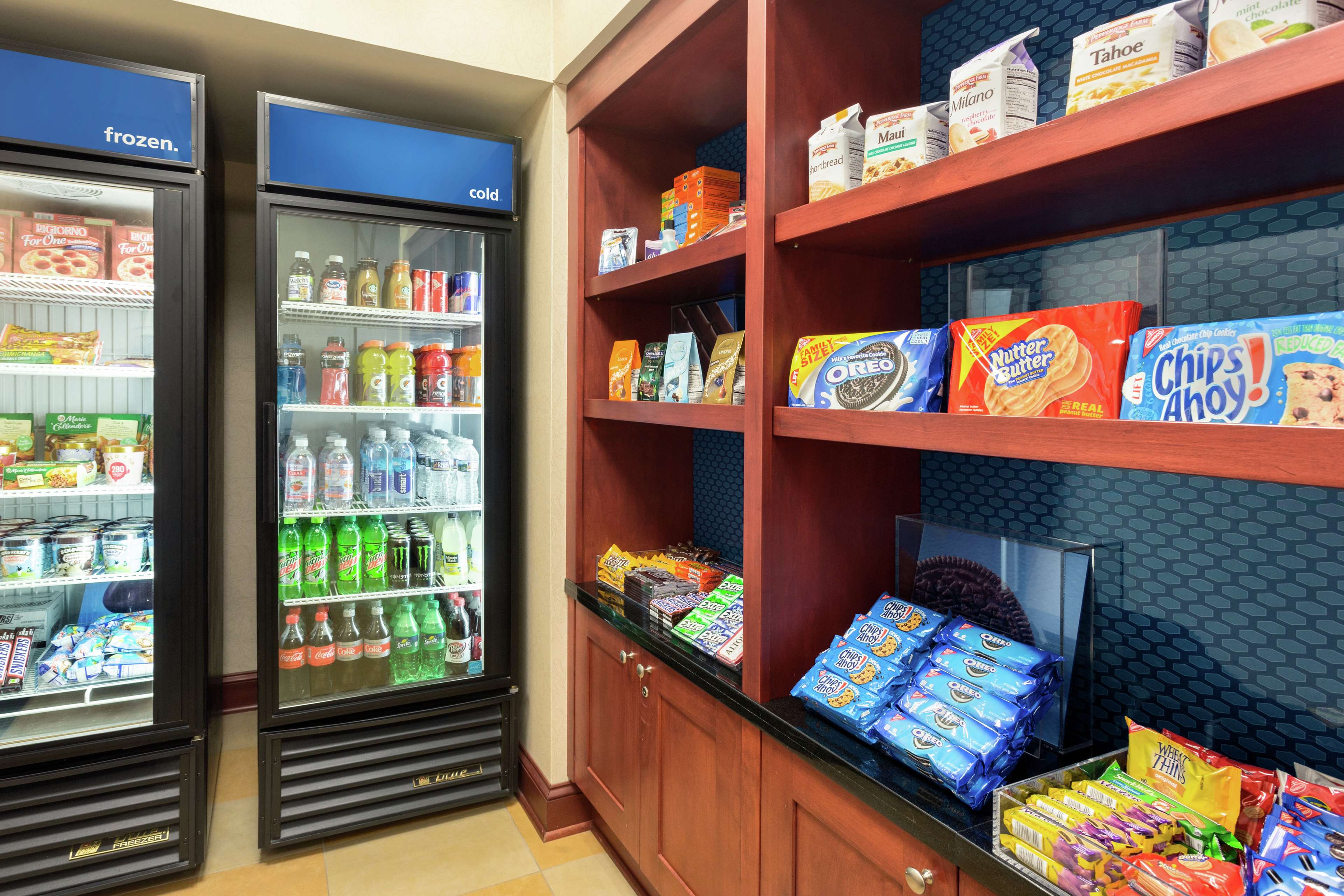 Hampton Inn & Suites Prattville - photo 10
