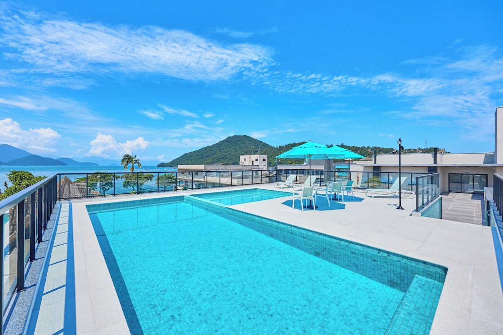 Anamá Apart Hotel de Frente Pra o Mar in Ubatuba, Brasil