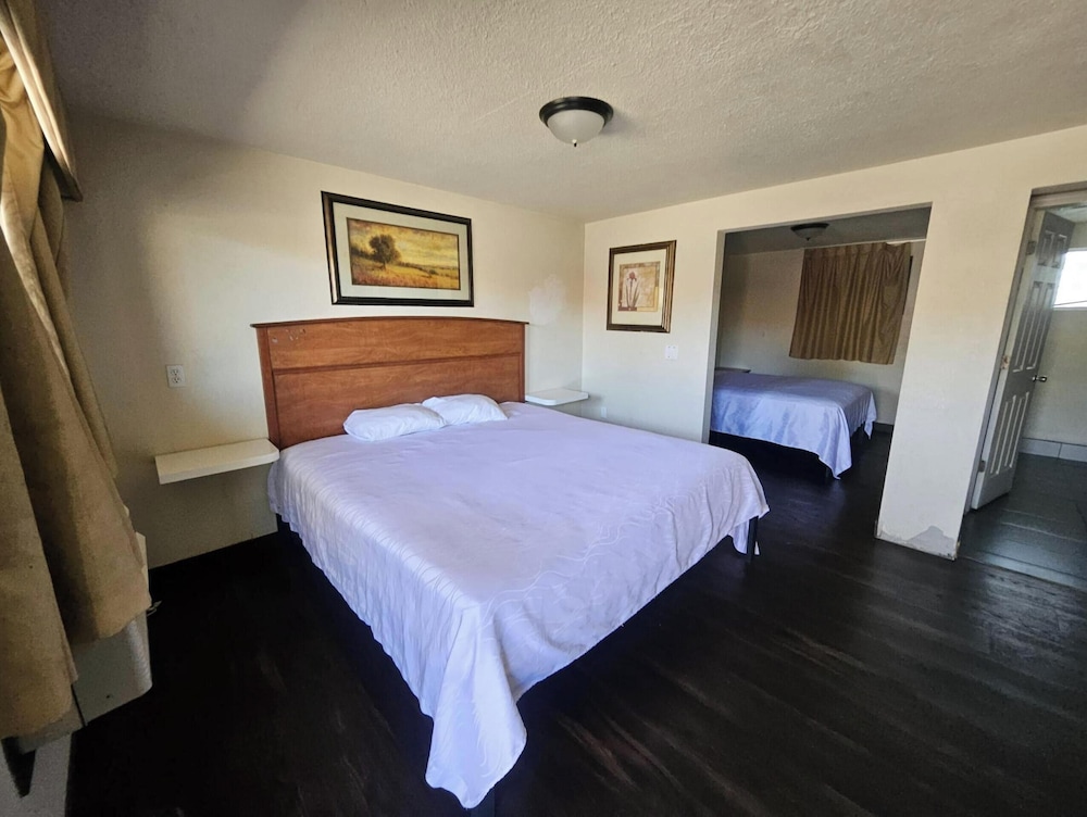 Del Rancho Motel - photo 17