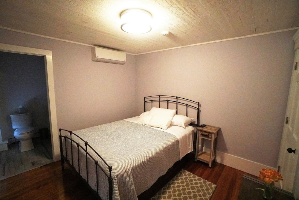 Sea Street Inn - photo 18