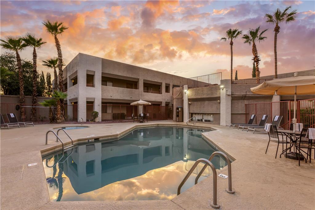 Best Western InnSuites Tucson Foothills Hotel & Suites - photo 6