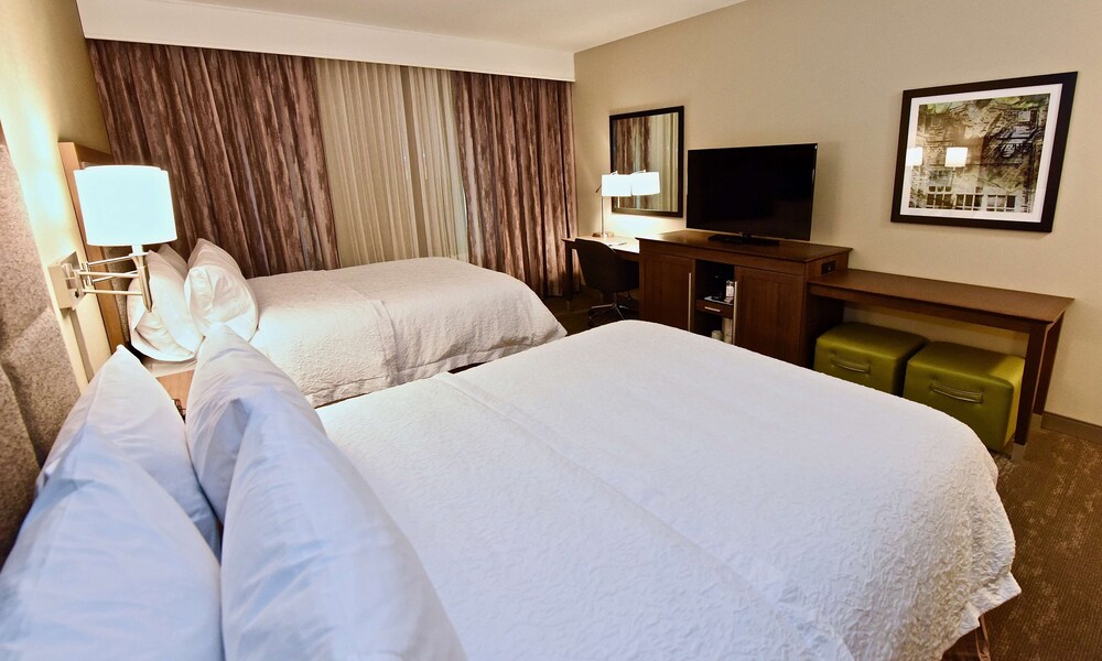 Hampton Inn Kirksville - photo 47