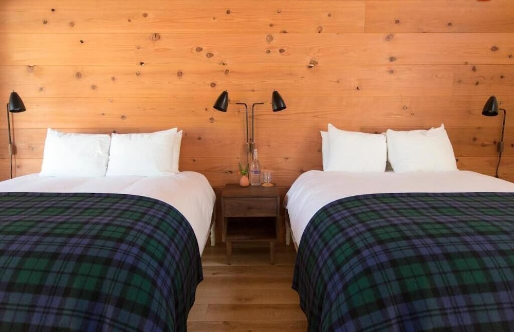 Timber Cove Resort - photo 5