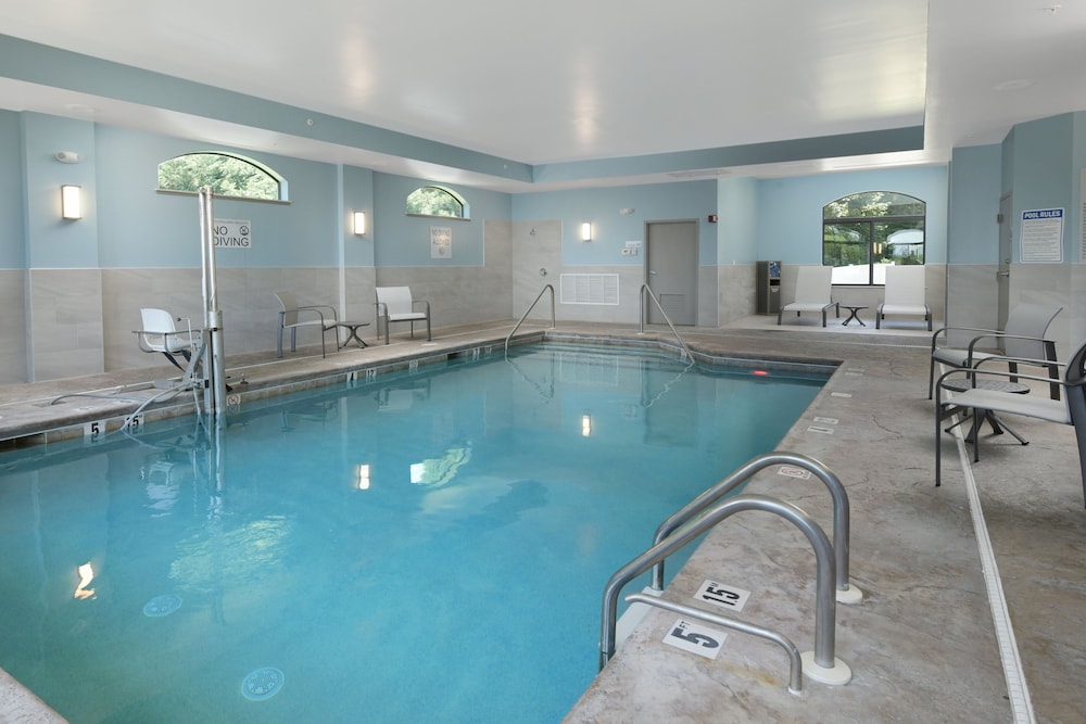 Holiday Inn Express & Suites Williamstown Glassboro by IHG - photo 19
