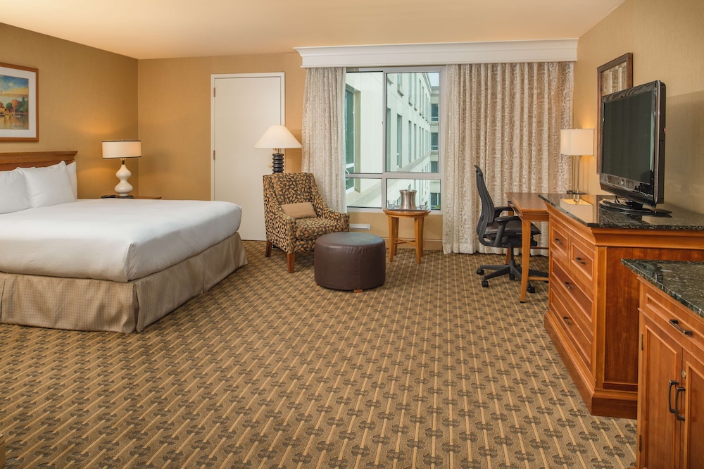 Hilton Seattle Airport & Conference Center - photo 11