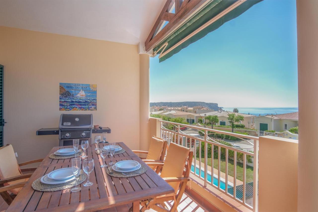 Villa Acacias 18 Brisa Do Mar — 4-Star Luxury Hotel in Luz, Portugal