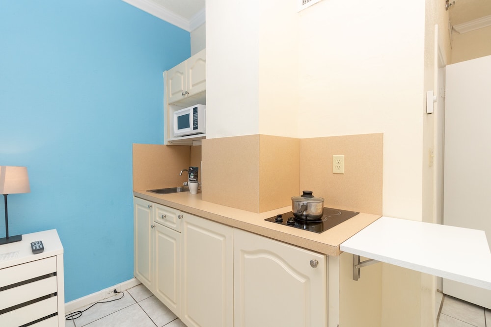 433 Studio Hollywood Beach Resort Hollywood - photo 15