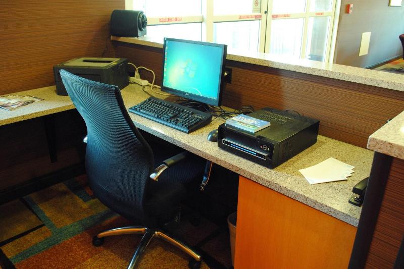 Fairfield Inn and Suites by Marriott Indianapolis East - photo 35