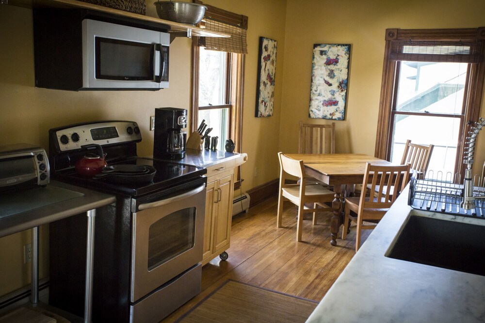 Mt. Philo Inn - photo 43