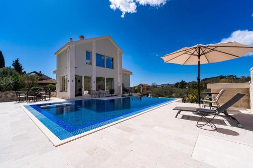 Majestic Apartment — 4-Star Luxury Hotel in Tivat, Montenegro