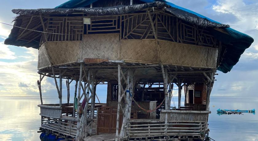 Bamboo Nest Beachfront in Puerto Princesa, Philippines