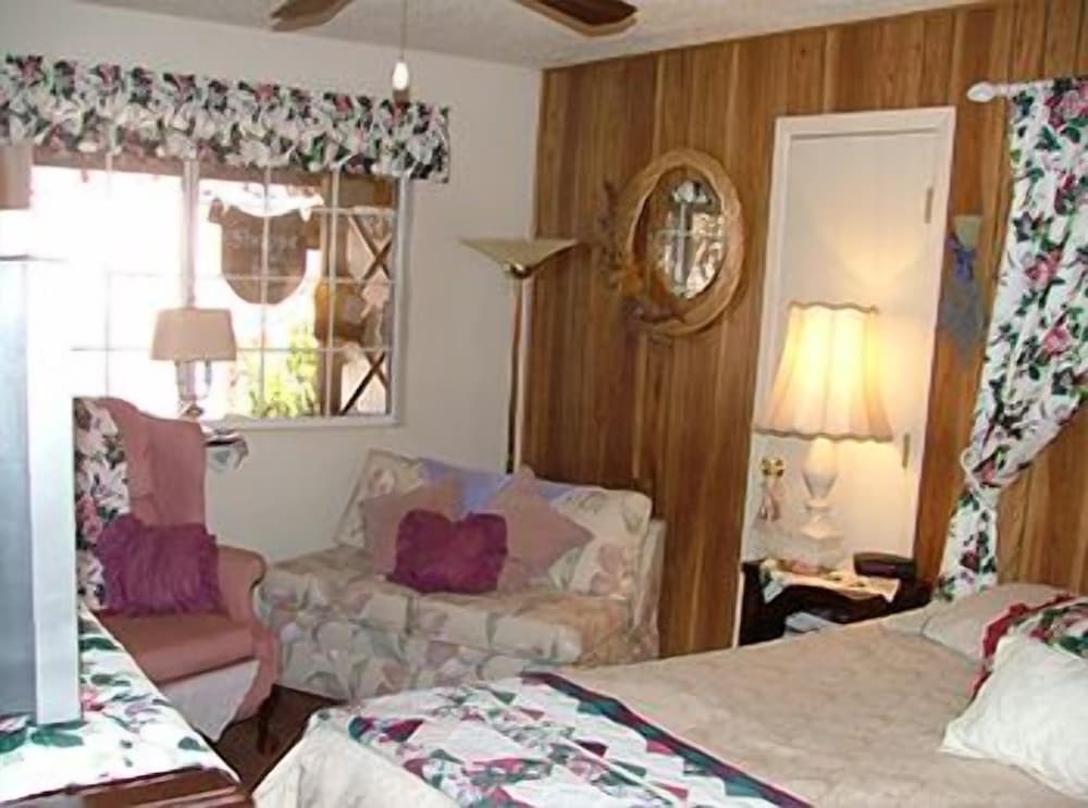 Mountain Haven Inn - photo 20