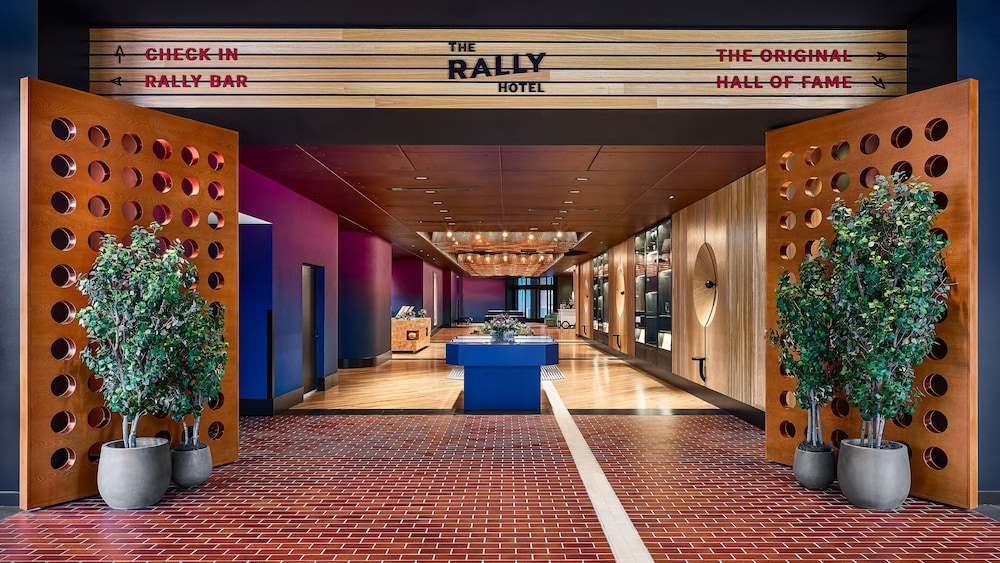 The Rally Hotel at McGregor Square - photo 2