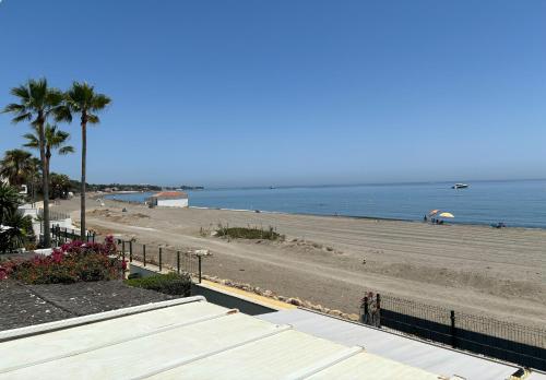 Beach House El Saladillo — 4-Star Luxury Hotel in Estepona, Spain