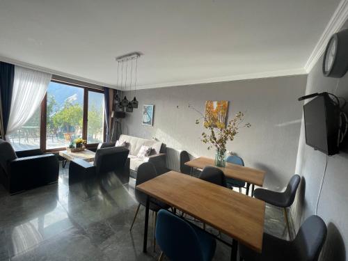 UP Holiday Home