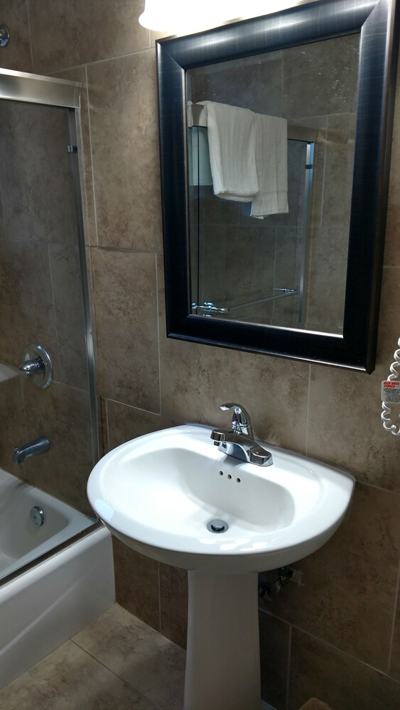 Highland Gardens Hotel - photo 37