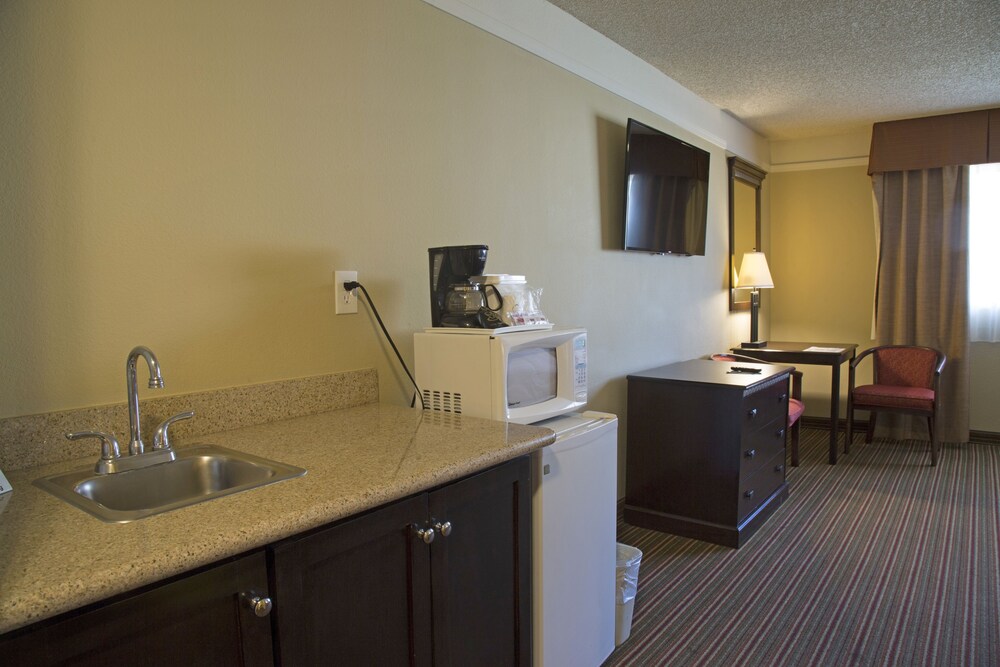 Travelodge La Mesa - photo 22