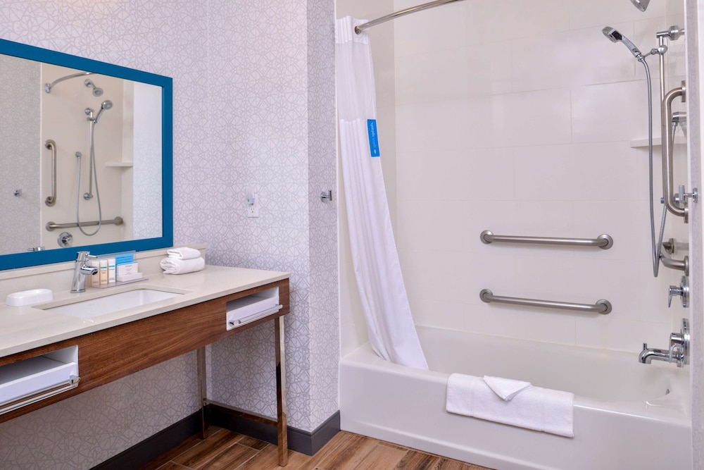 Hampton Inn & Suites Boise Spectrum - photo 83