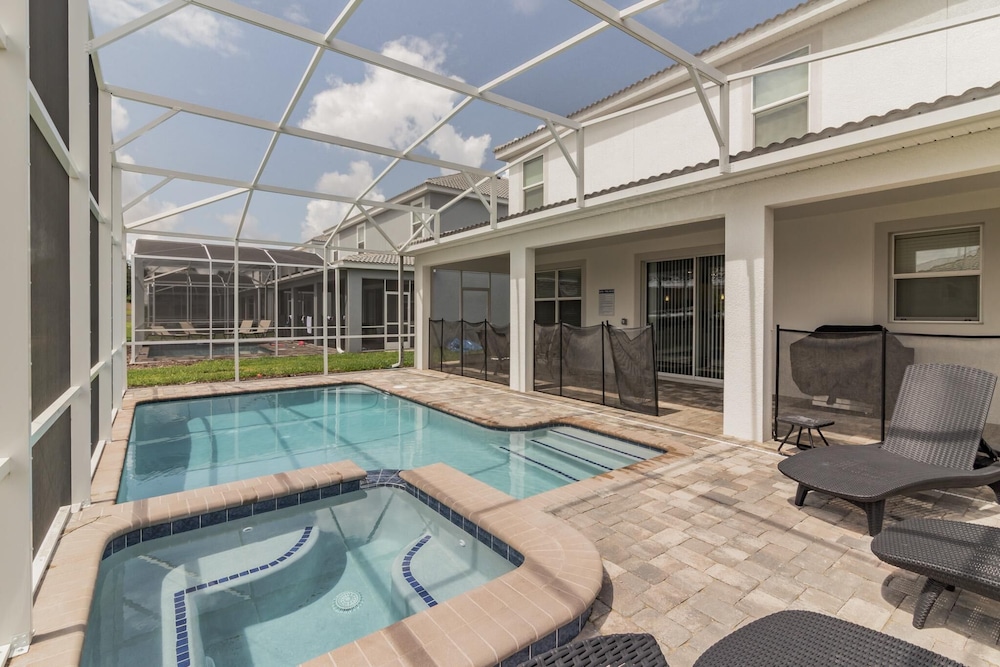 1563OL The Retreat at ChampionsGate — 4-Star Luxury Hotel in Davenport, United States