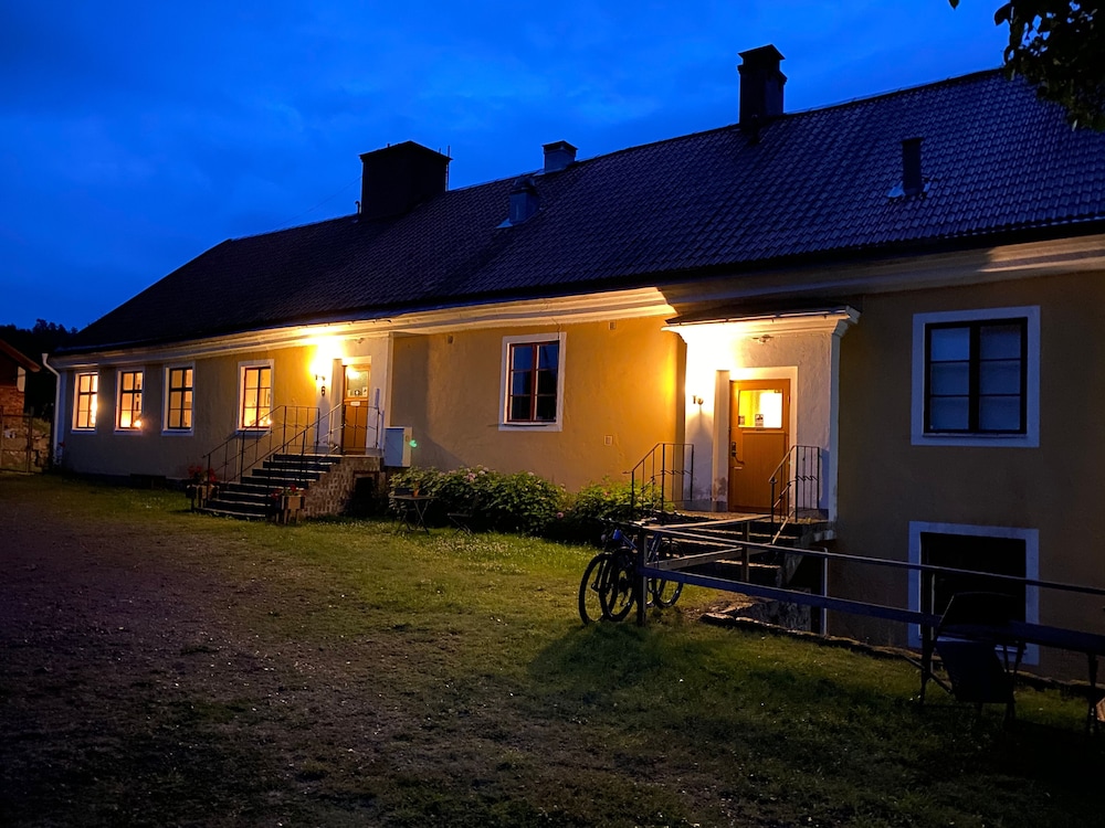 Eds Bruk Basecamp - last minute hotel in Vaestervik