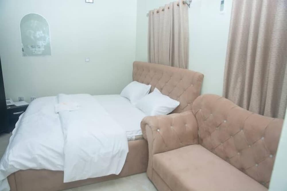 Solid Worth Hotels in Ilorin, Nigeria