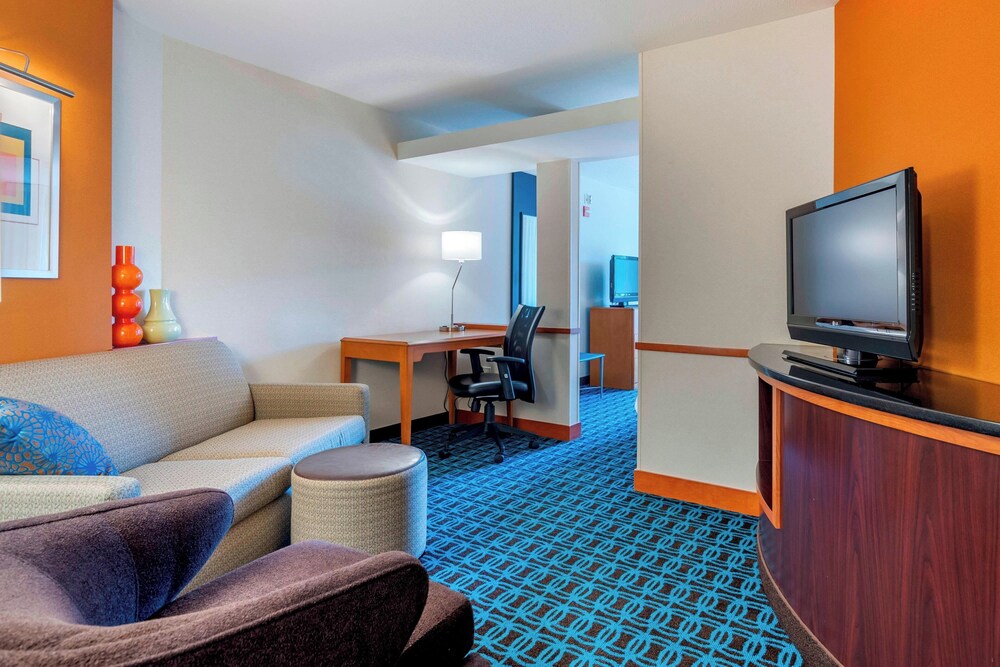 Fairfield Inn & Suites by Marriott Hooksett - photo 22