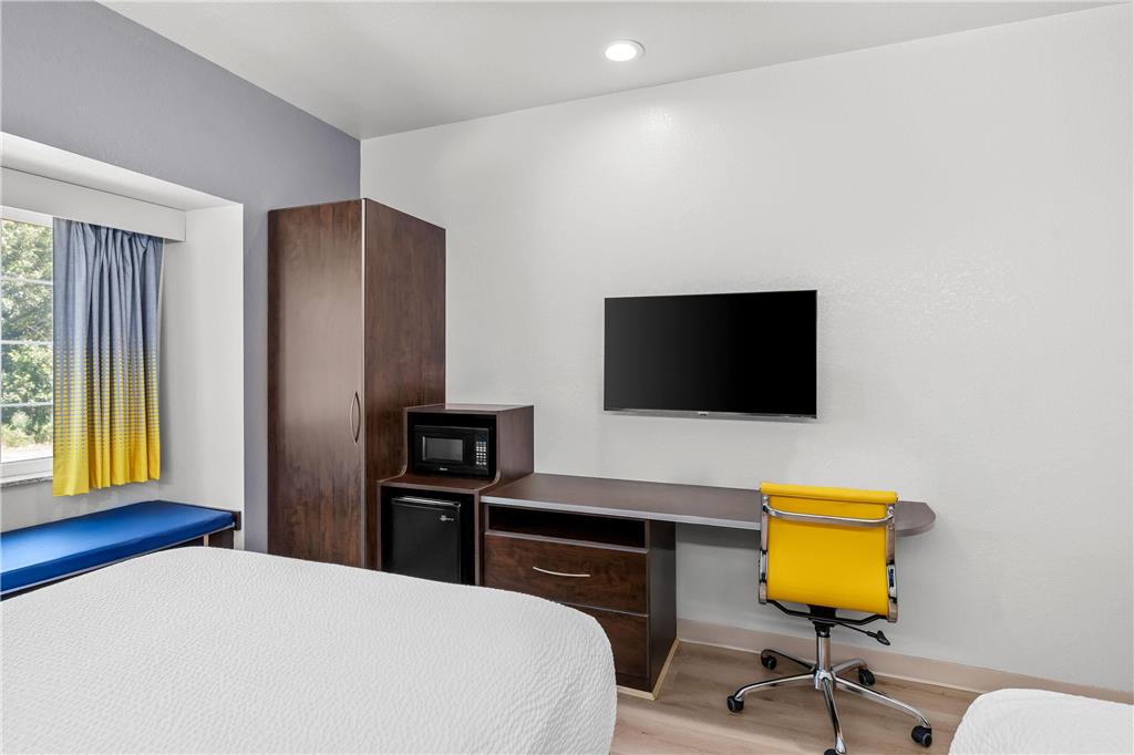 Microtel Inn & Suites by Wyndham Searcy - photo 17