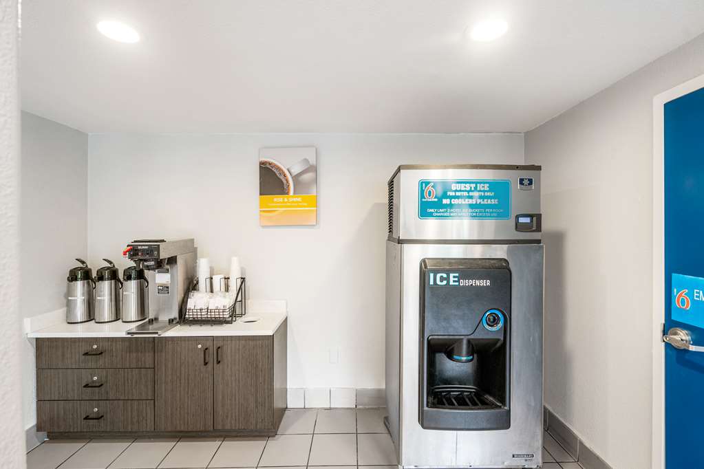 Motel 6 Augusta GA - photo 5