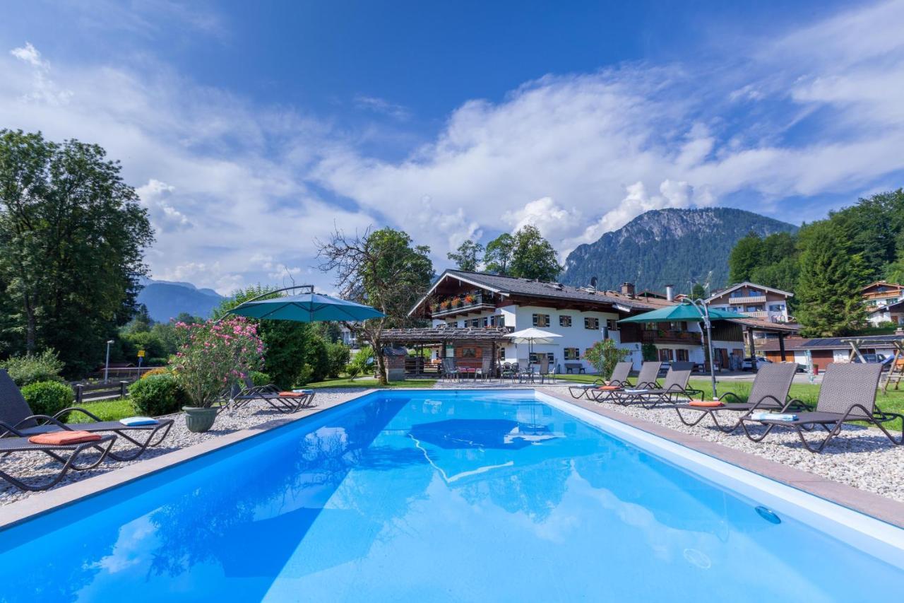 Gästehaus und Ferienwohnungen Egglerlehen — 4-Star Luxury Hotel in Koenigsee, Germany