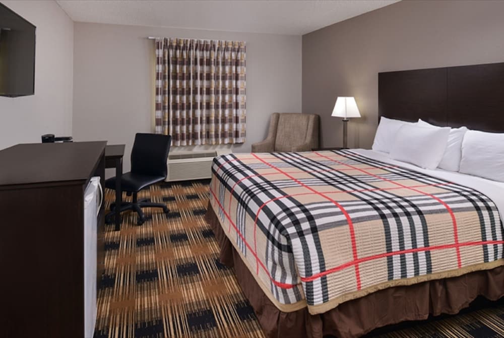 FairBridge Inn Express Monroe City - photo 10