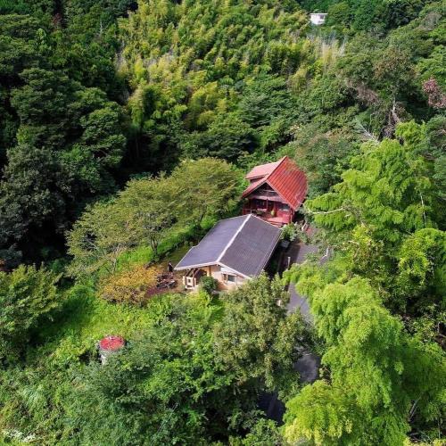 Sunny Side Cottage — 4-Star Luxury Hotel in Shimoda, Japan