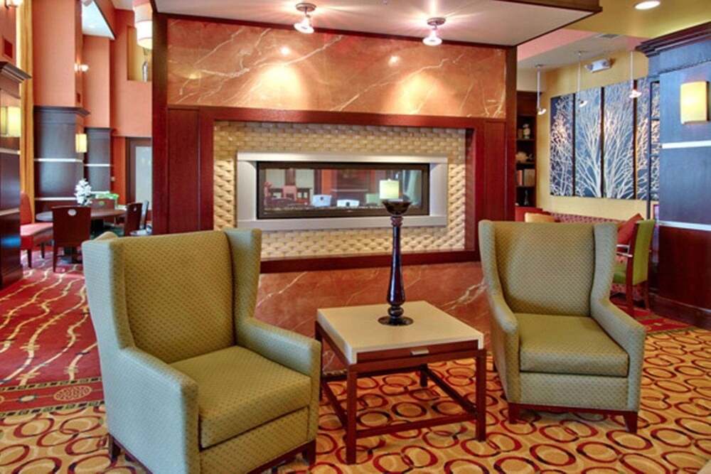 Hampton Inn & Suites Denver Highlands Ranch - photo 9
