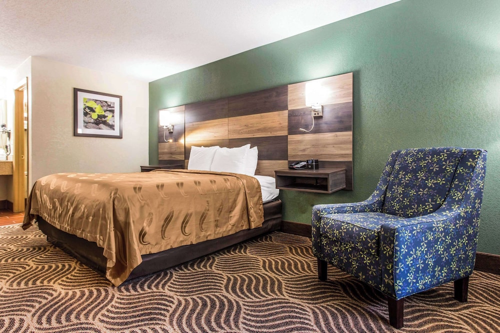 Quality Inn Black Mountain Asheville East - photo 9