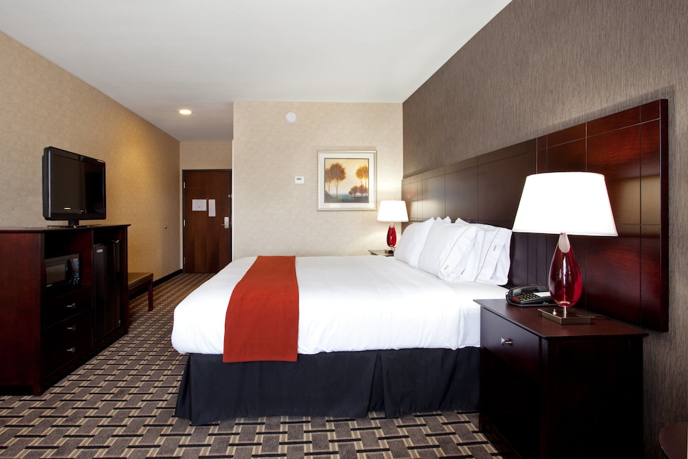 Holiday Inn Express Hotel & Suites AMITE by IHG - photo 3