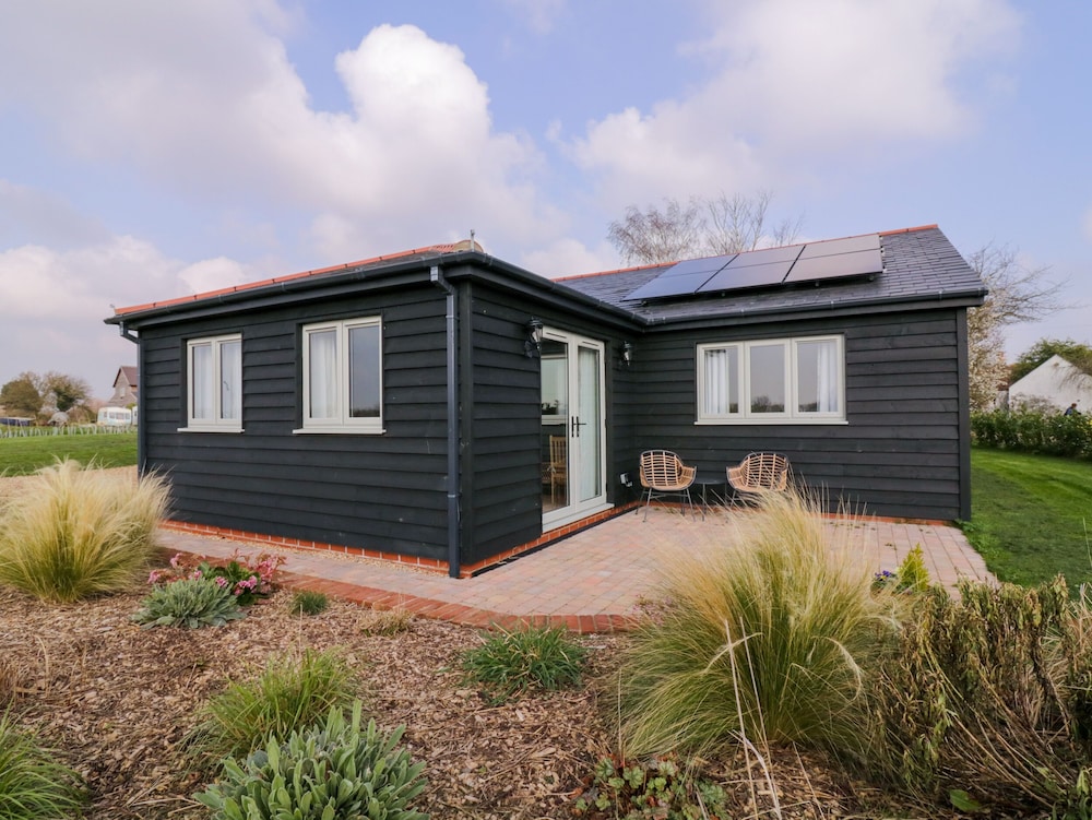 Pippin Cottage — 4-Star Luxury Hotel in Clacton-On-Sea, United Kingdom