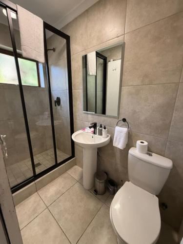 17D Stylish Spacious Studio Scenic Balcony Views