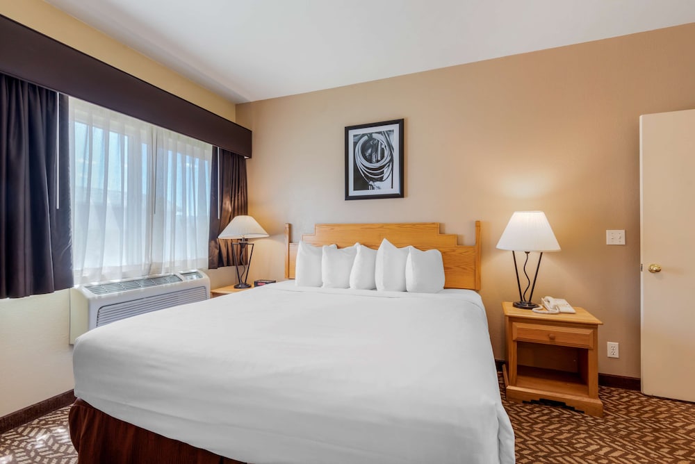 Turquoise Inn & Suites - photo 14